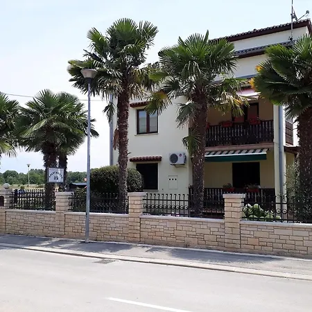 Mit Terrasse Apartment