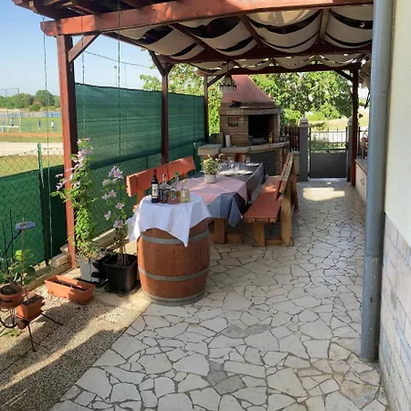 Mit Terrasse * Funtana