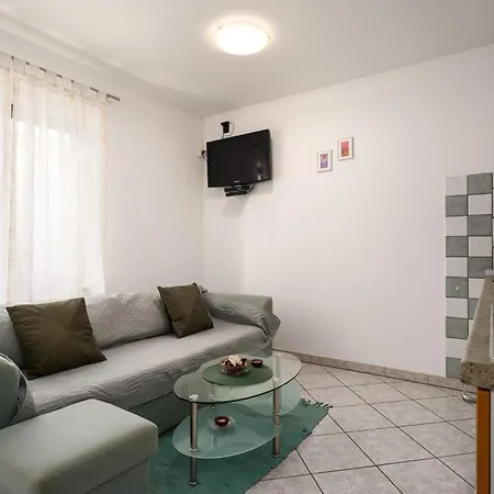 Mit Terrasse Funtana